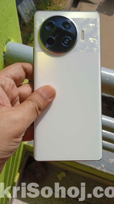 Tecno Spark 20 pro +